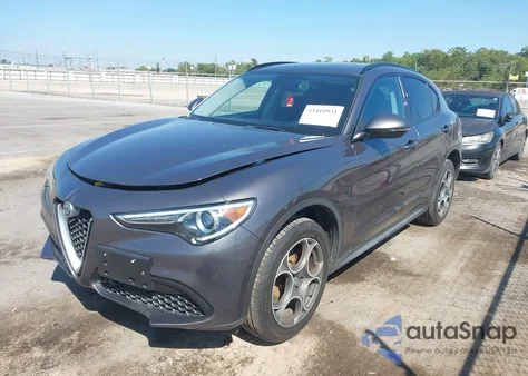 2018 Alfa Romeo Stelvio Sport Awd z USA, uszkodzony, nr VIN ZASFAKPN6J7B80153